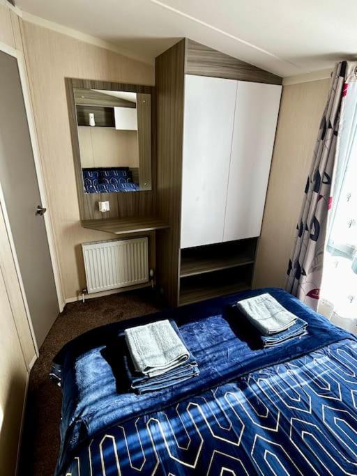 Charming Chamber With Spacious Relaxing Area Holiday home